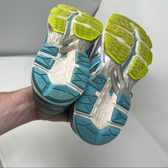 Asics Womens Gt-2000 4 Running Shoes Gray Green T656N Lace Up Mesh size 9 - Picture 7 of 12